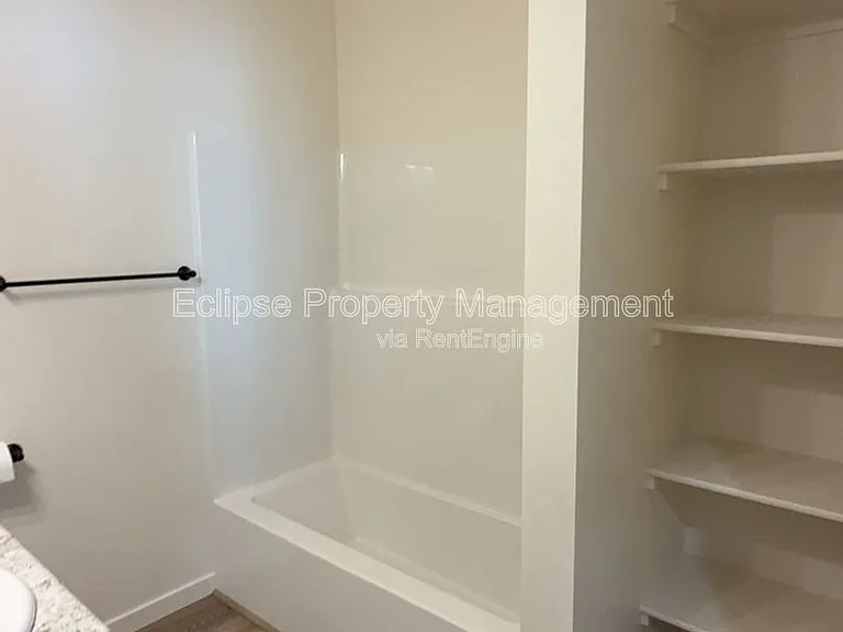 2638 B 1/2 Rd — Photo 31