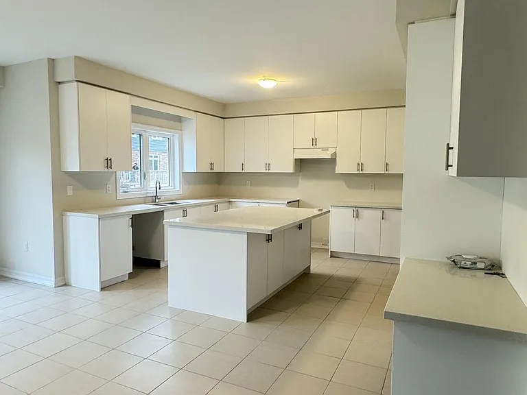 232 Warden St — Photo 9