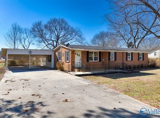 18482 Cross Key Rd, Athens, AL 35614