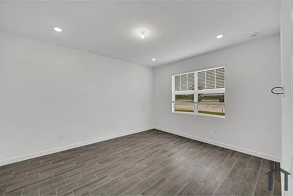 19465 Whispering Creek Rd — Photo 11