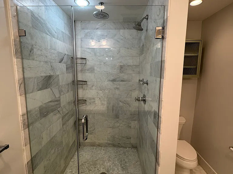 525 E 7th St #3 — Photo 5