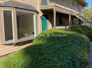 3653 SE Monroe St #14, Portland, OR 97222