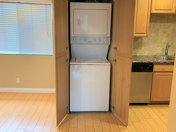 5th image of 1245 Orange Grove Ave APT 203