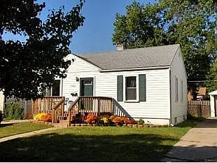 23809 Battelle Ave photo 1