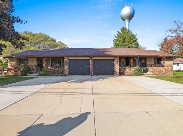 2909 Humboldt Rd, Green Bay, WI 54311