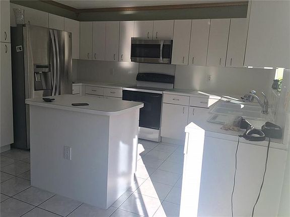 5th image of 12150 NW 35th St
