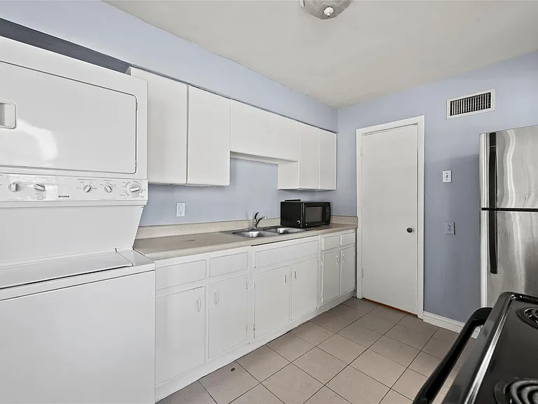 3930 Law St #2 — Photo 8