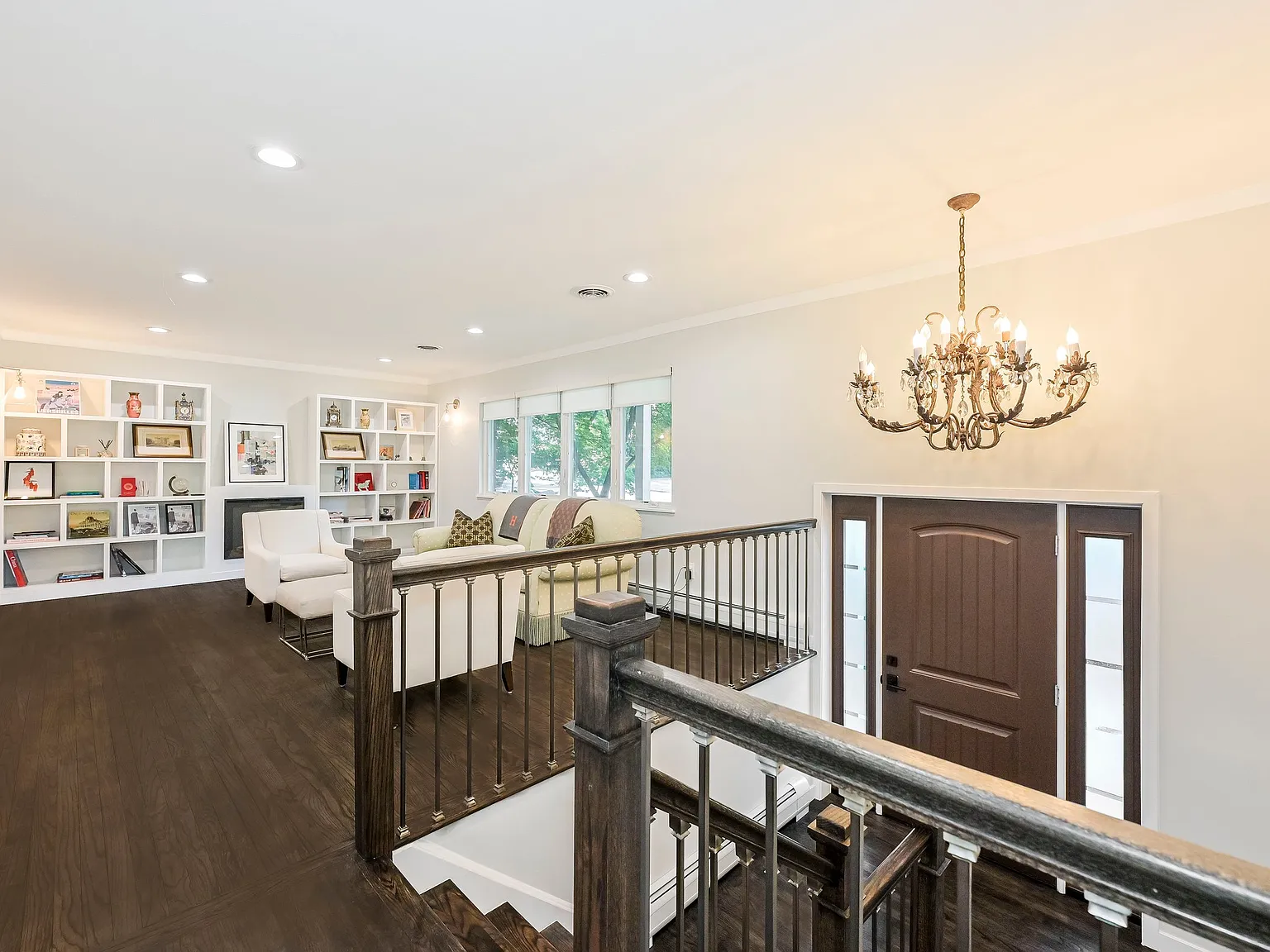 5 bed, 2760 sqft, $7,200 — Photo 3