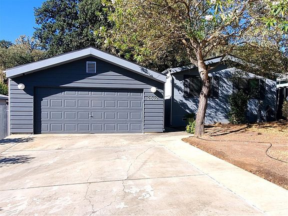 3rd image of 2522 Bridle Trail Ln