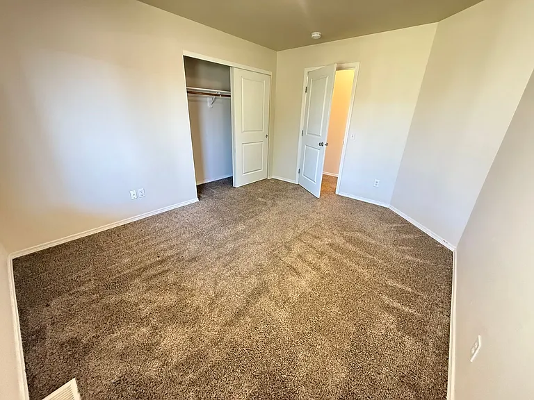 608 W 16th Ave — Photo 17