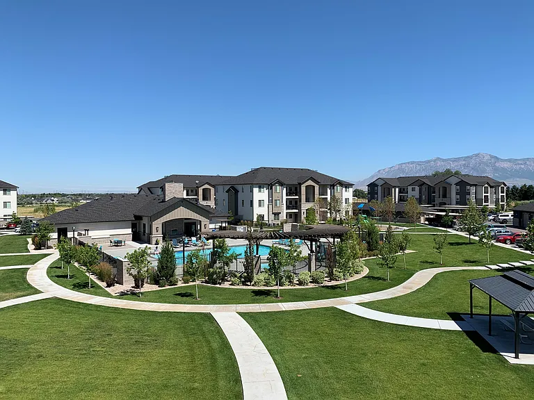 Claradon Village — Photo 2