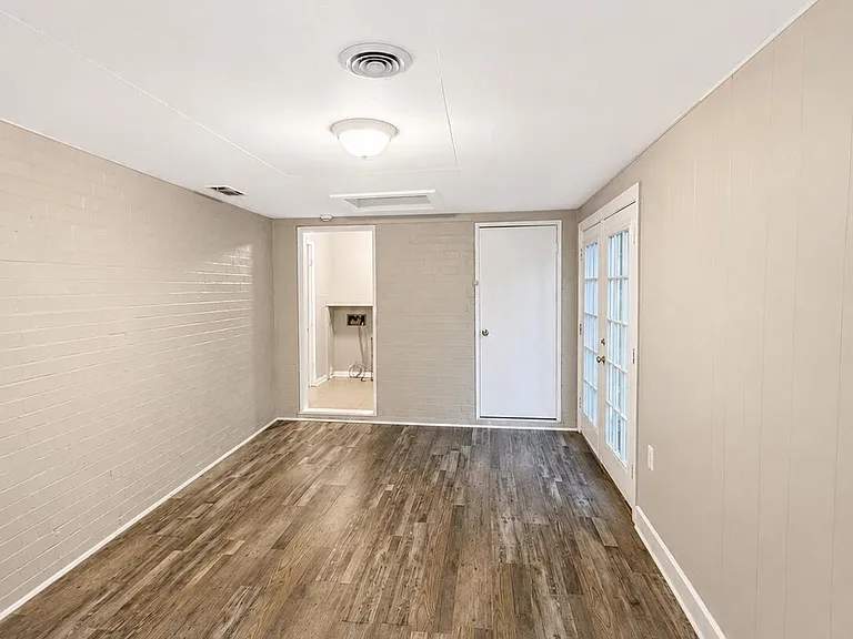 3717 Stockholm Dr — Photo 15