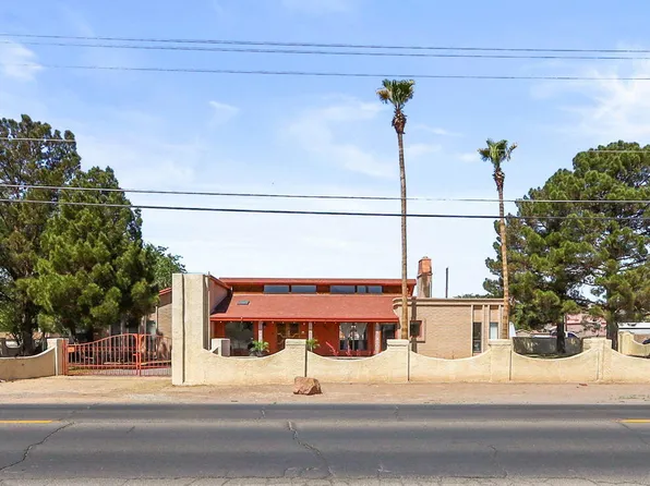5673 Upper Valley Rd, El Paso, TX 79932