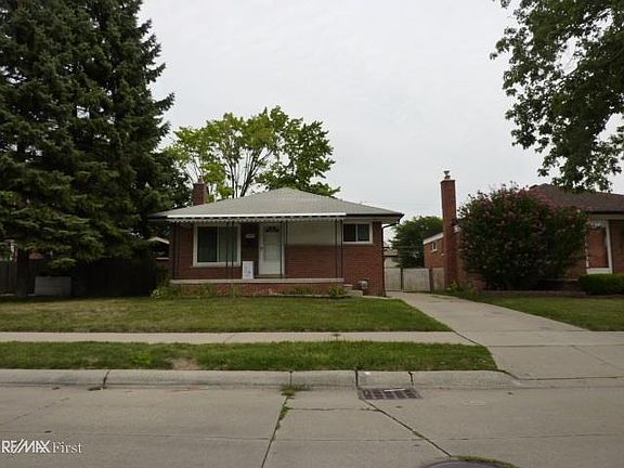 3rd image of 23123 Deziel St