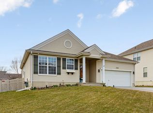 2008 Lakewood Dr, Papillion, NE 68046