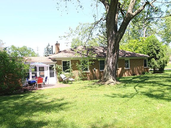 3rd image of 1560 Millbrook St SE