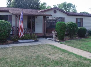 209 N Main St, New Holland, OH 43145