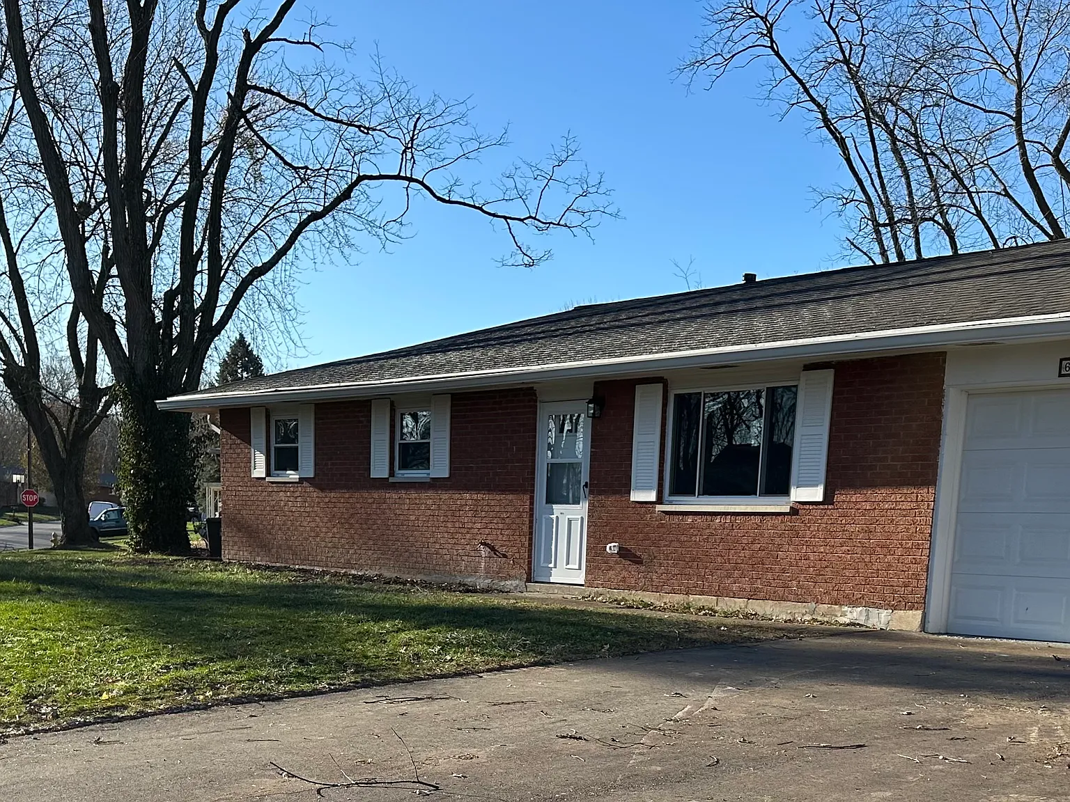 3 bed, 1.5 bath, 1000 sqft, $1,700 — Photo 3