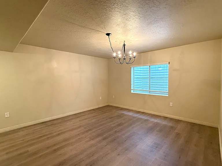 141 E Backhand Ln — Photo 29