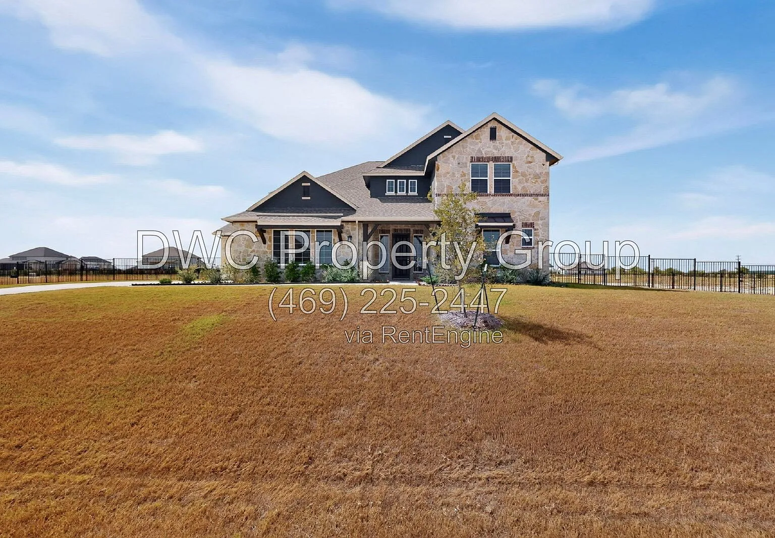 5 bed, 4.5 bath, 4771 sqft, $4,700 — Photo 3