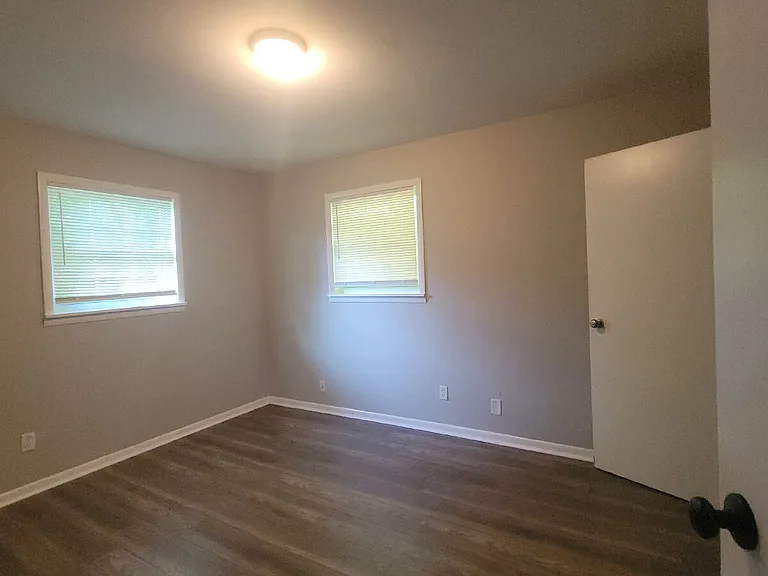 4006 Foster Ave SW #C — Photo 5