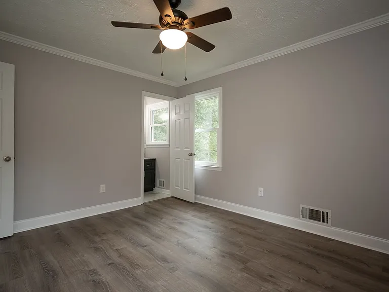 1030 Carriage Hill Rd — Photo 20