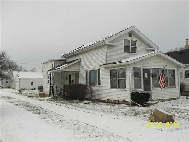 502 West St photo 1