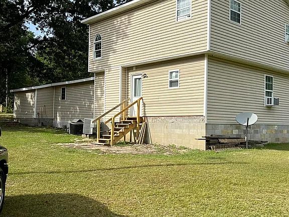 2nd image of 250 Dennard Ln