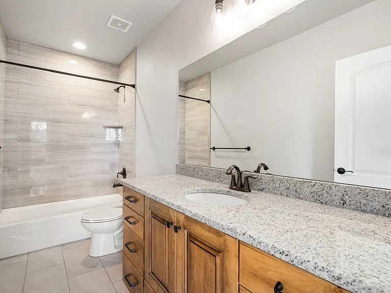 1673 S Ridge Point Pl — Photo 30