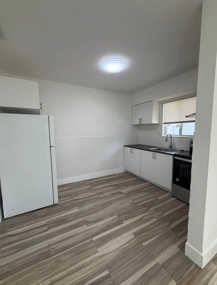 1 bed, 700 sqft, $1,550 — Photo 3