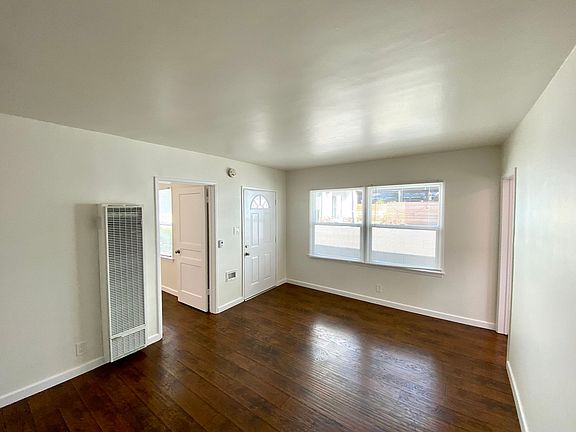 3rd image of 2312 Ocean Park Blvd #2314-1/2