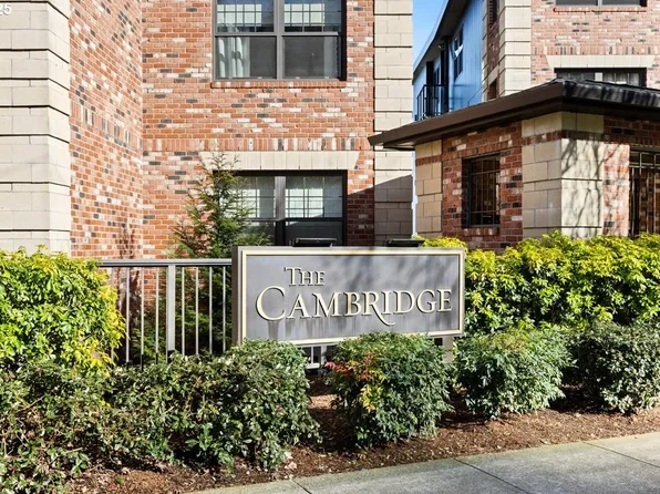 2454 NW Westover Rd Unit 203, Portland, OR 97210