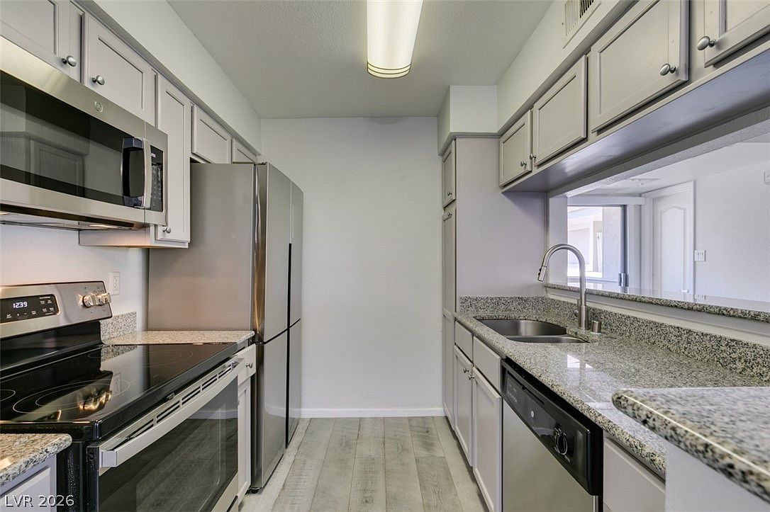 714 Oakmont Ave Unit 1104