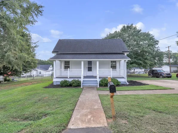 6 Allen St, Pelzer, SC 29669