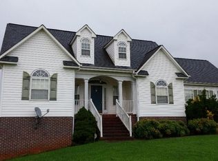 111 Somerset Ct, Advance, NC 27006