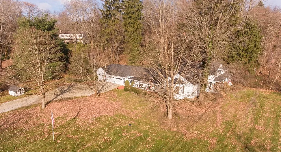188 N Hametown Rd photo 1