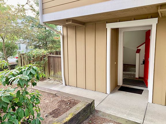 2nd image of 12043 33rd Ave NE APT C