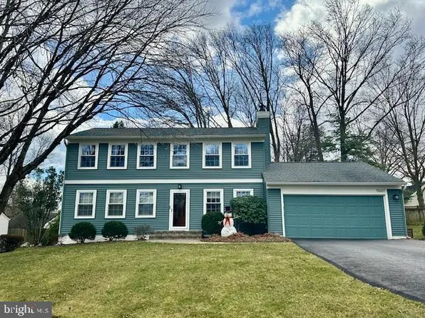 5507 Greenshank Ct, Fairfax, VA 22032