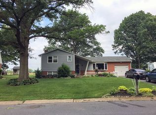 986 Hermosa Ave, Lancaster, PA