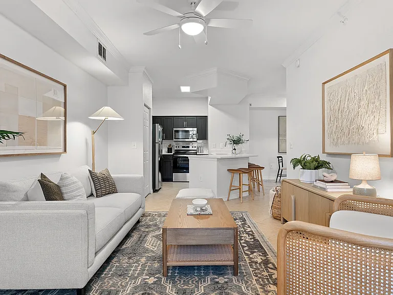 Bell Miramar Place — Photo 22