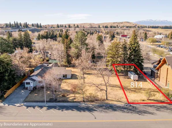 814 Cody Ave, Cody, WY 82414