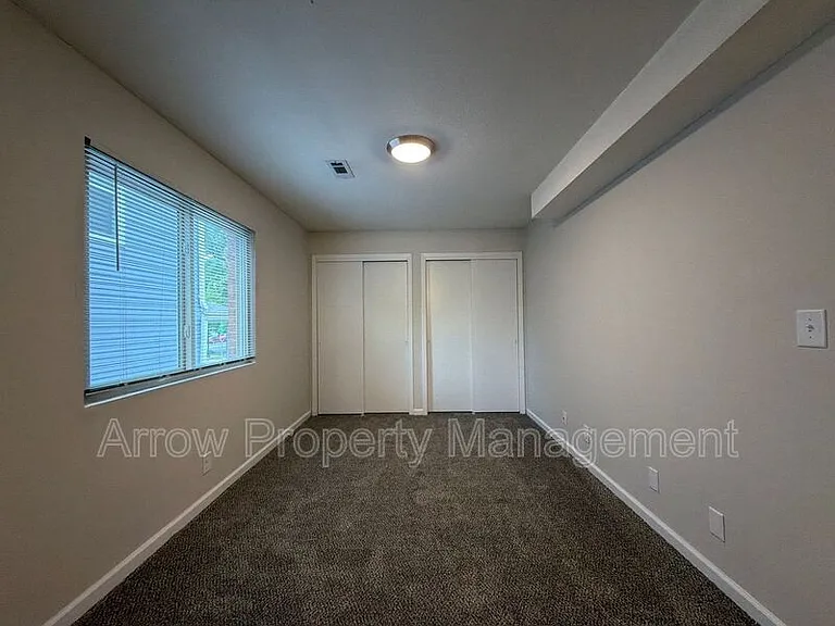 1111 E St #7 — Photo 5