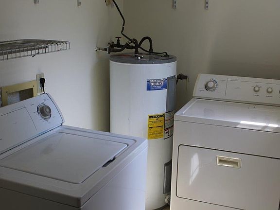5th image of 5091 Yacht Harbor Cir
