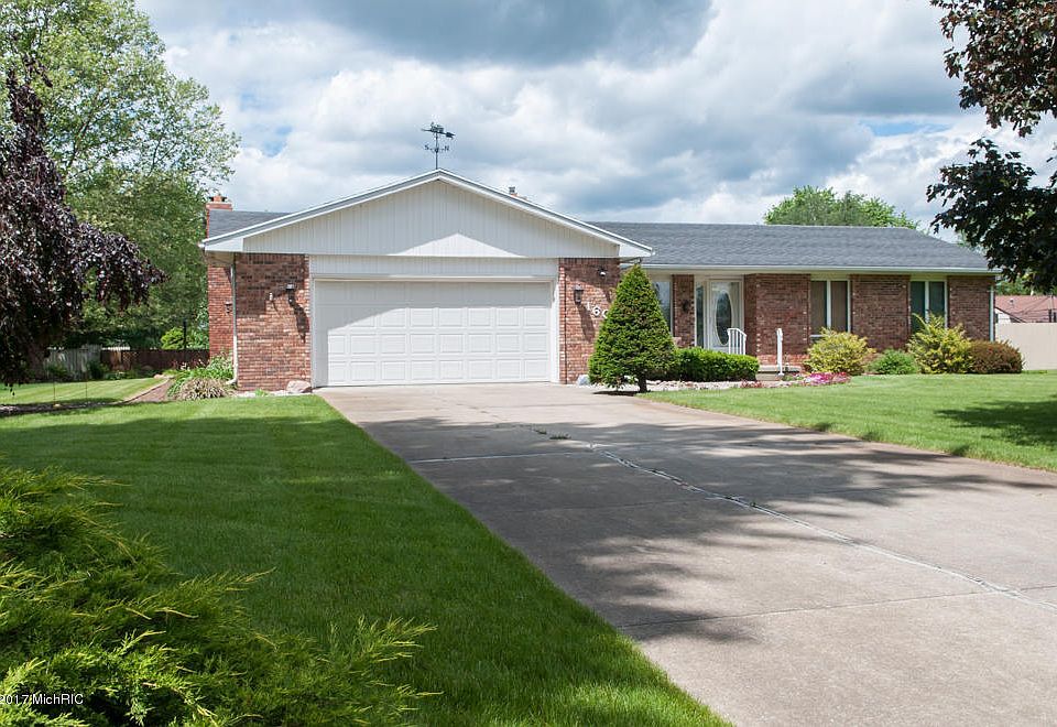 1st image of 160 Winding Wood Way