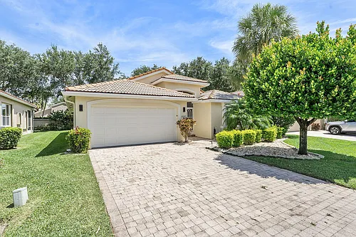 6887 Viale Elizabeth Photo 1