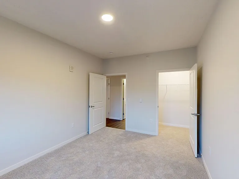 Overlook Apartments — Photo 38