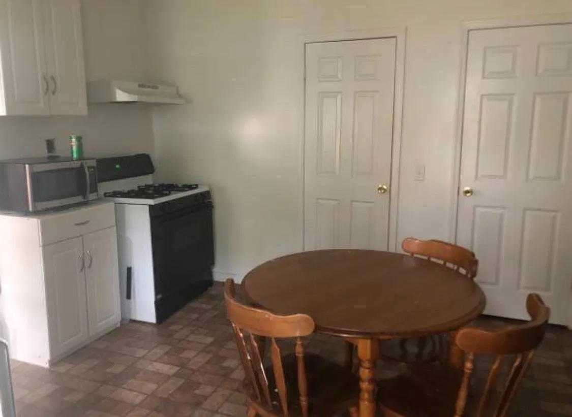 1225 S. Plymouth Ave. - 2 — Photo 4