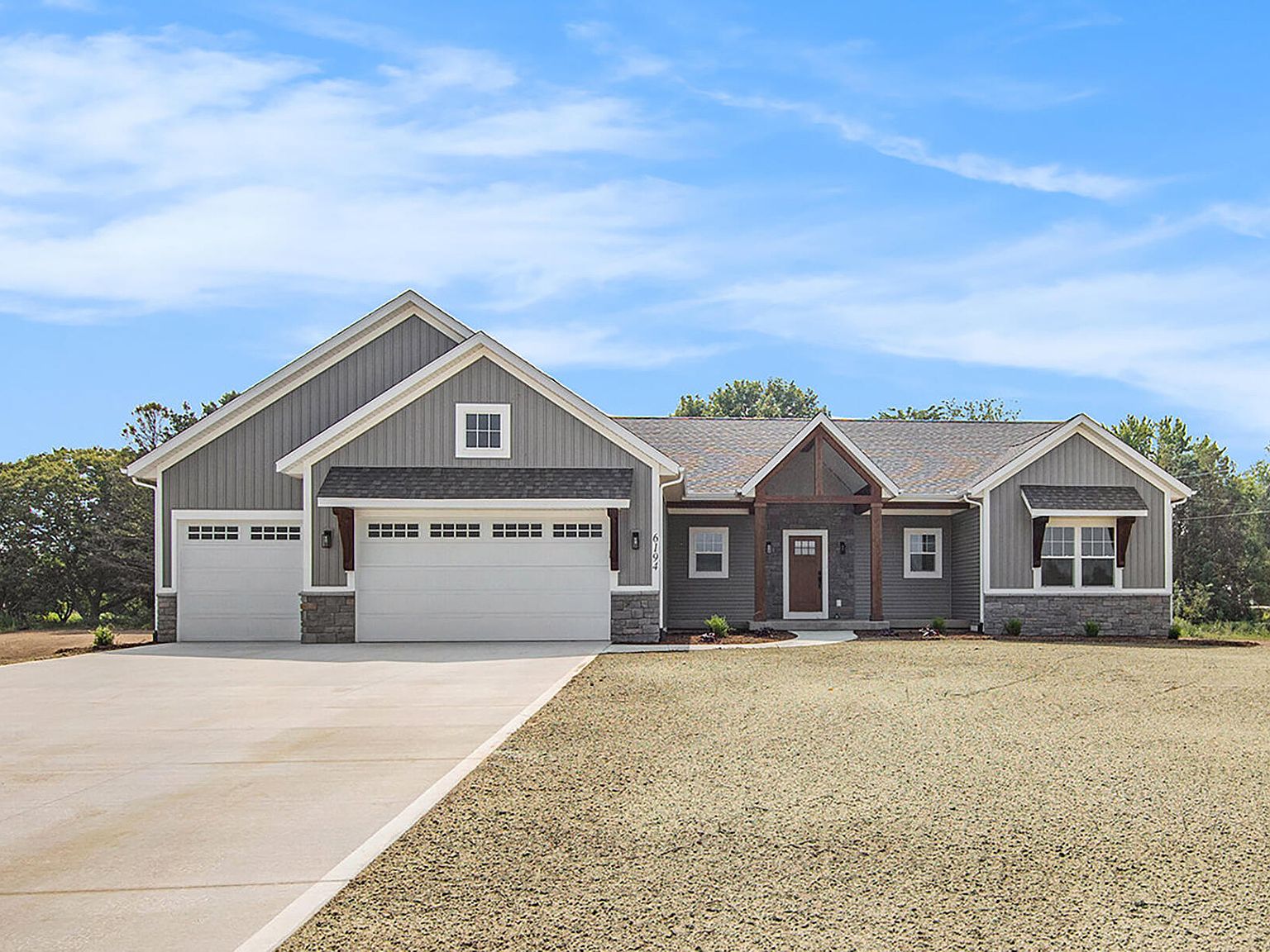 Lis &品 6194 Fennview Dr, Fennville, MI 49408 | Zillow