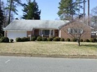 5 Beverly Hills Dr, Newport News, VA 23606