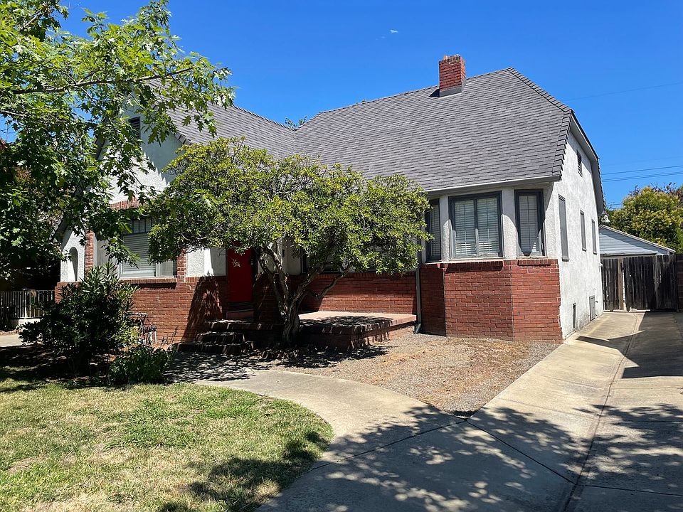 1st image of 4921 8th Ave